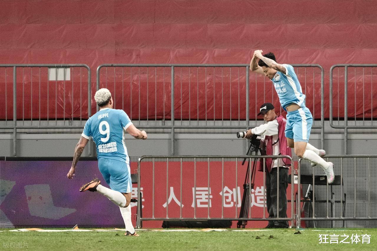 AYX 体育娱乐平台中超窗口期再迎强敌，成都蓉城远射贴柱，主帅态度：目标明确，细节决定成败的简单介绍
